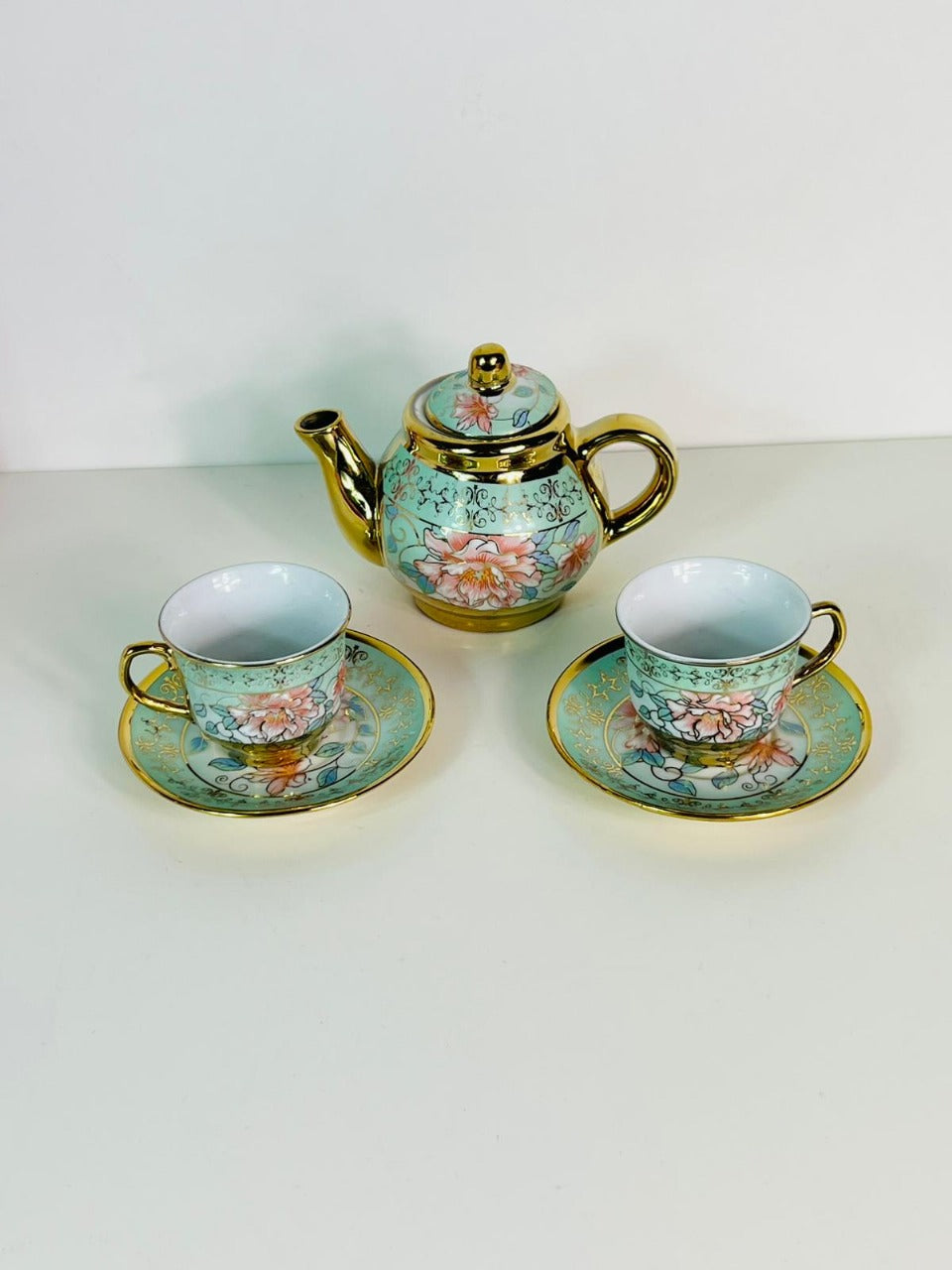 Ceramic 4 Cups & 1 Pot Set