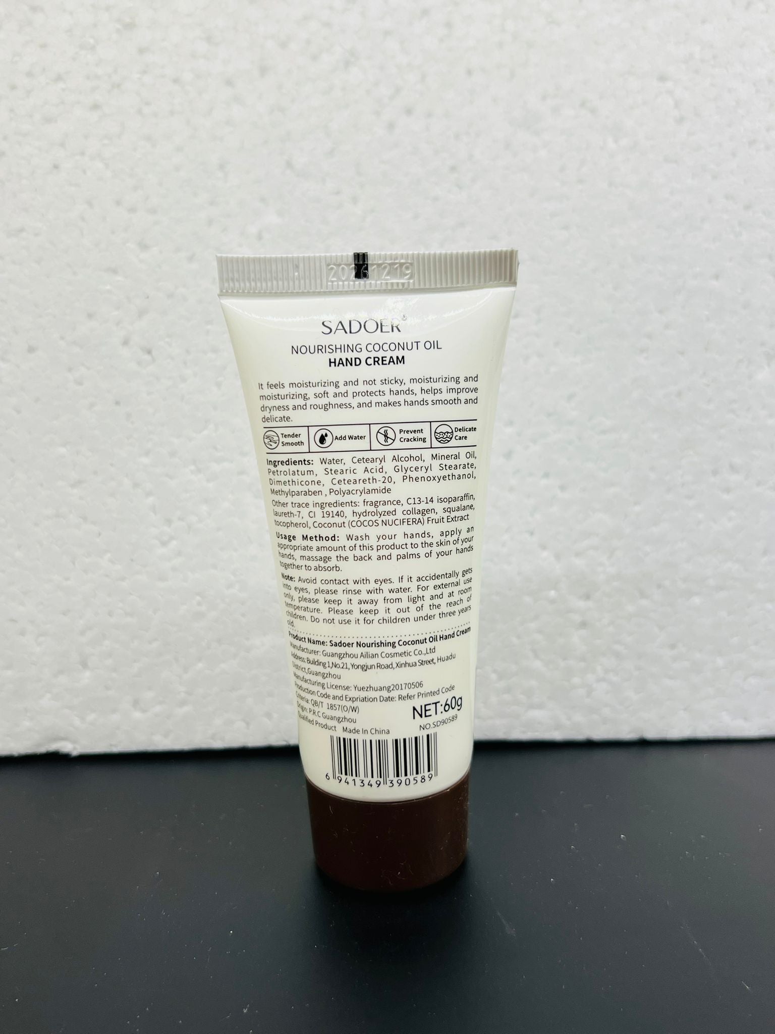 Sadoer Coconut Hand Cream